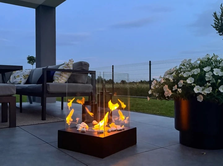 SUNSET GARDEN svart